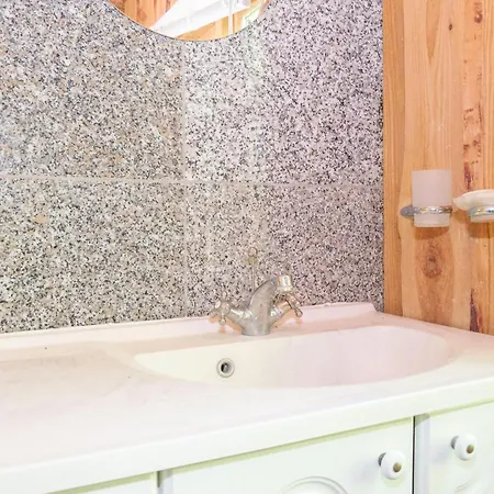 Beautiful In With 2 Bedrooms